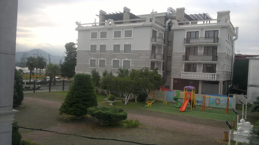 Nini'S Apartments Batumi Zewnętrze zdjęcie